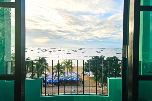 wave hotel pattaya