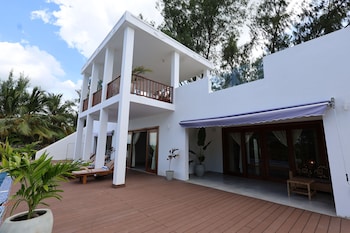 kivuli beach resort paje