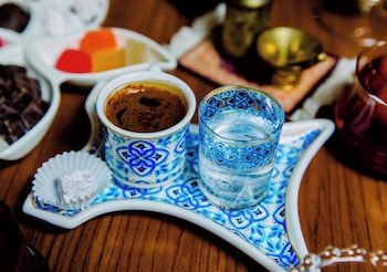 royal antique boutique hotel