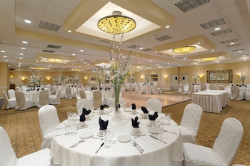 Days Hotel By Wyndham Toms River Jersey Shore,Near Playdrome Lanes,3 star