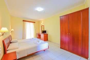 timos hotel
