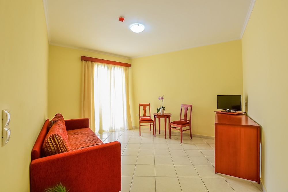 timos hotel