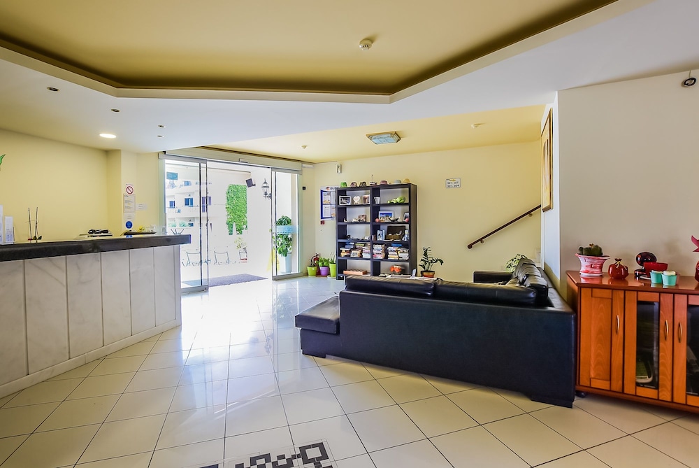 timos hotel