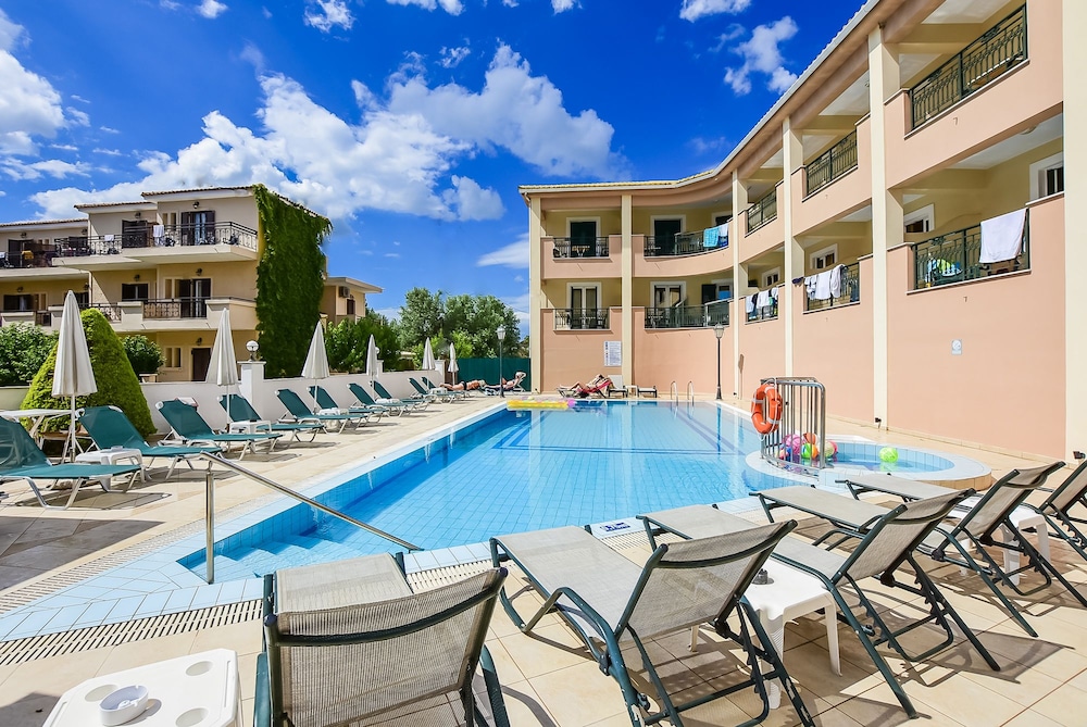 timos hotel