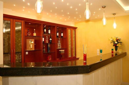 timos hotel