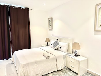 embassy gardens apartment