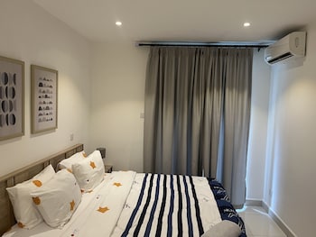 embassy gardens apartment