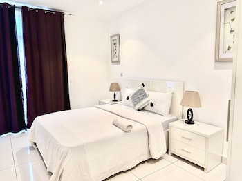 embassy gardens apartment