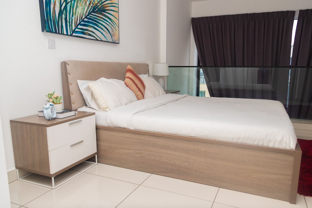 embassy gardens apartment