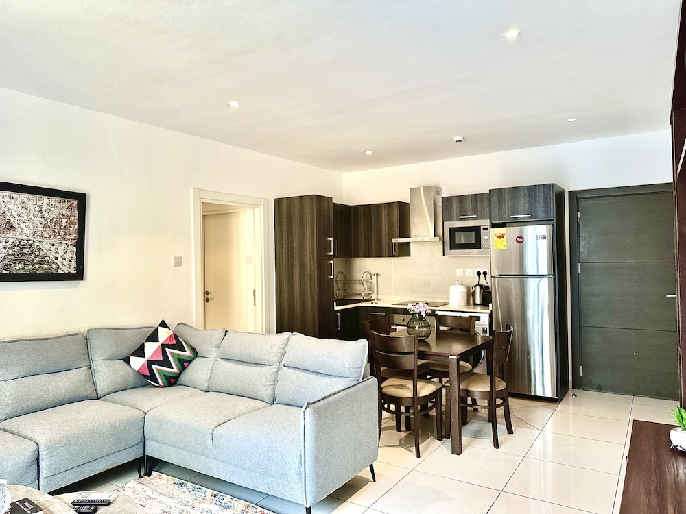 embassy gardens apartment