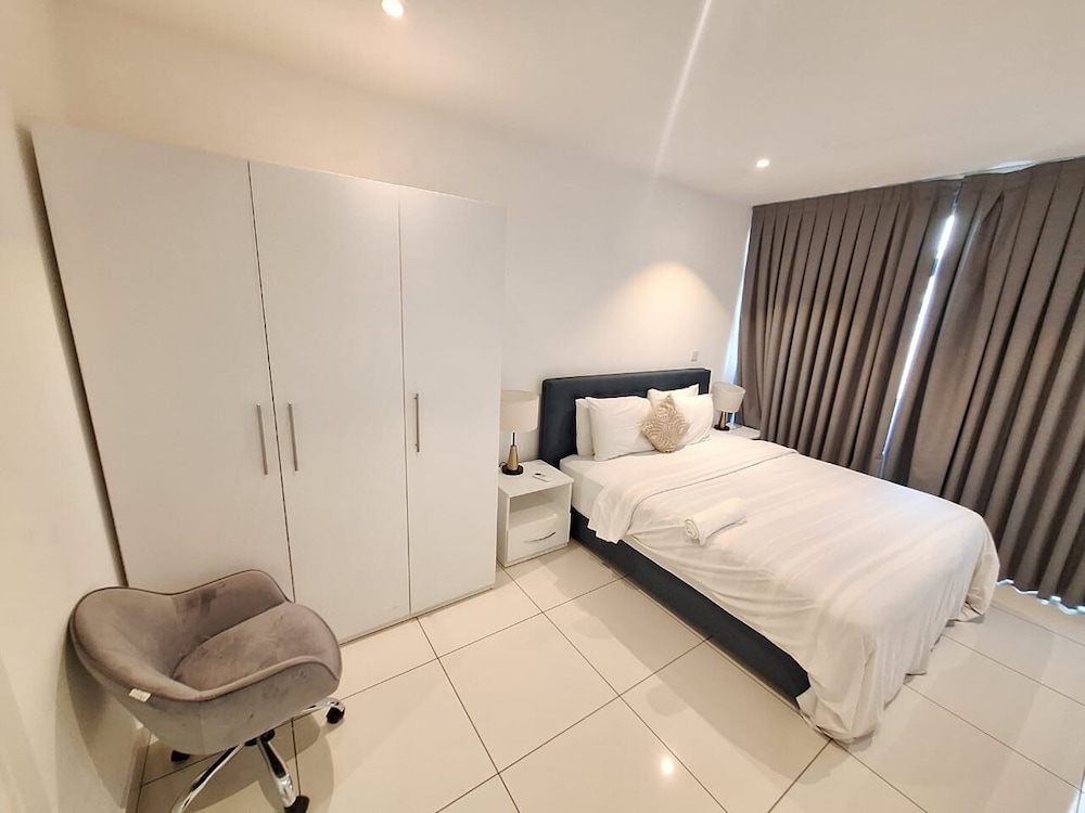 embassy gardens apartment