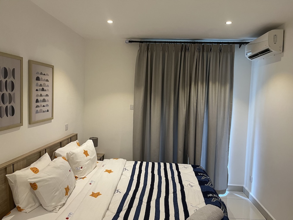 embassy gardens apartment