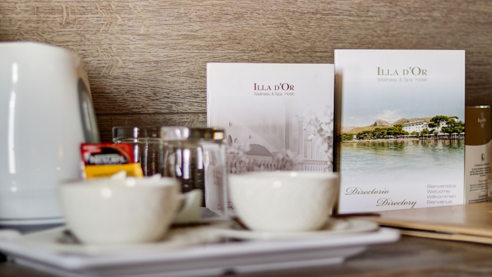hotel illa dor and club apartaments