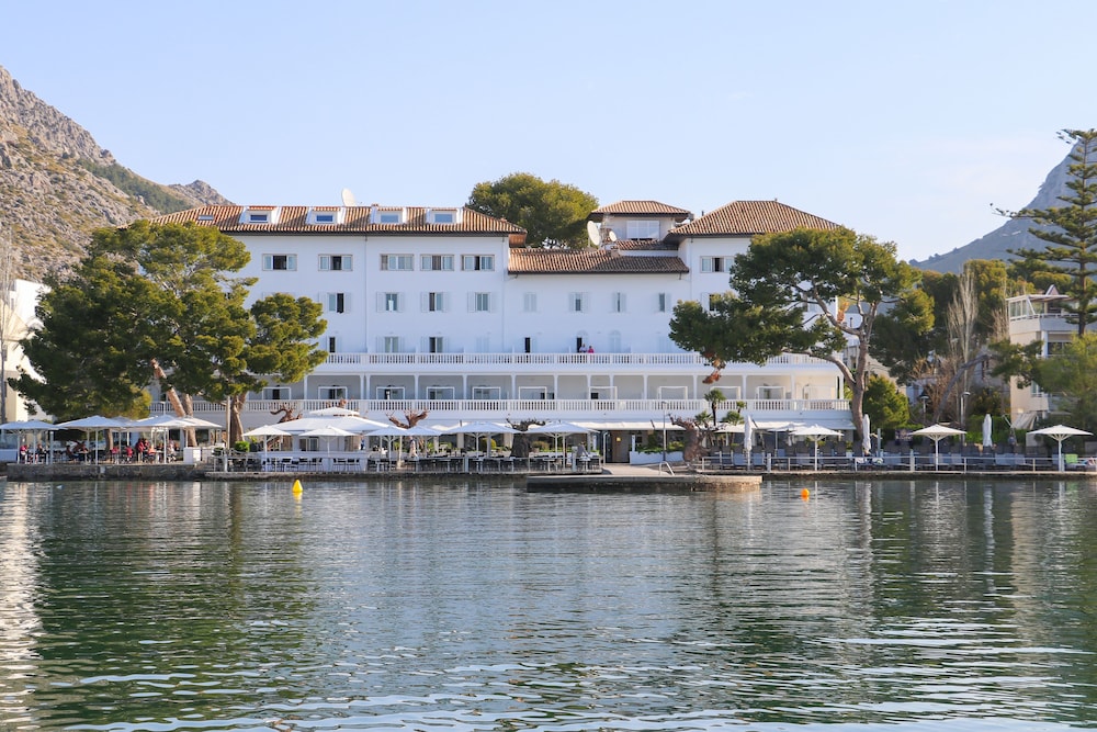 hotel illa dor and club apartaments