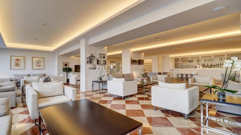 hotel illa dor and club apartaments