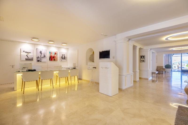 hotel illa dor and club apartaments