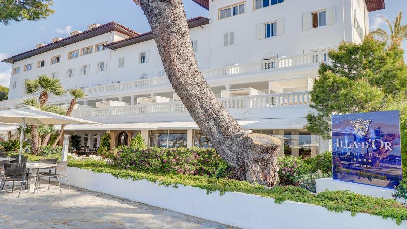 hotel illa dor and club apartaments