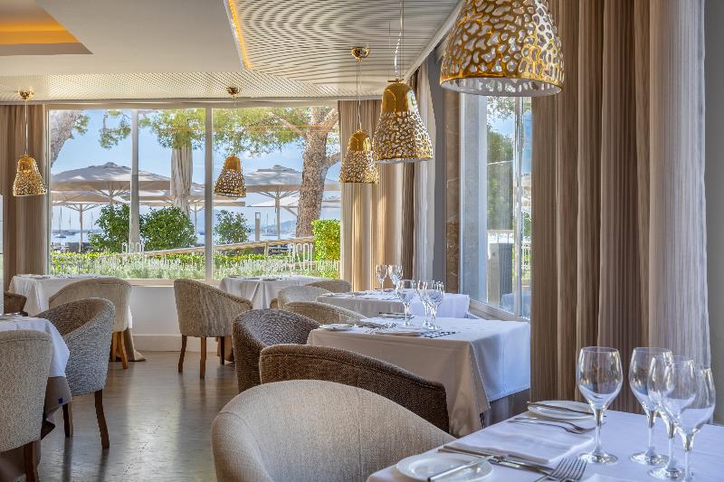 hotel illa dor and club apartaments