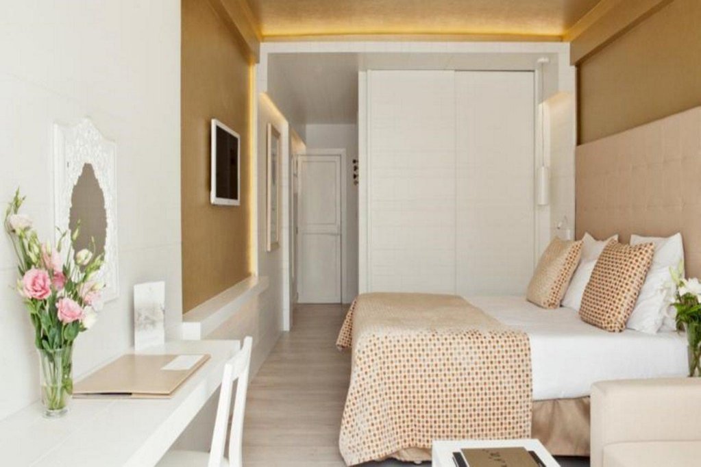 hotel illa dor and club apartaments