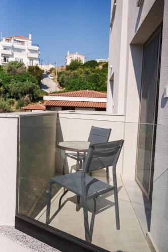 niso skiathos