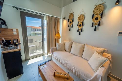 niso skiathos