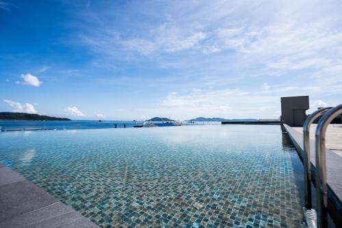 jesselton quay by pinstay