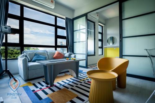 jesselton quay by pinstay