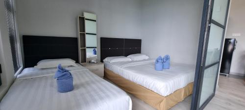 nana homestay jesselton quay