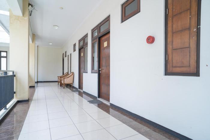 urbanview hotel de kopen malang