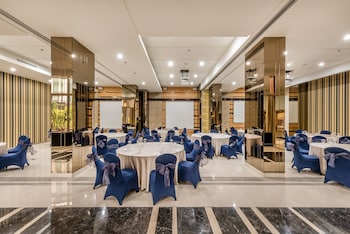 grande valore hotel and serviced apartment