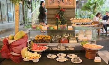 grande valore hotel and serviced apartment