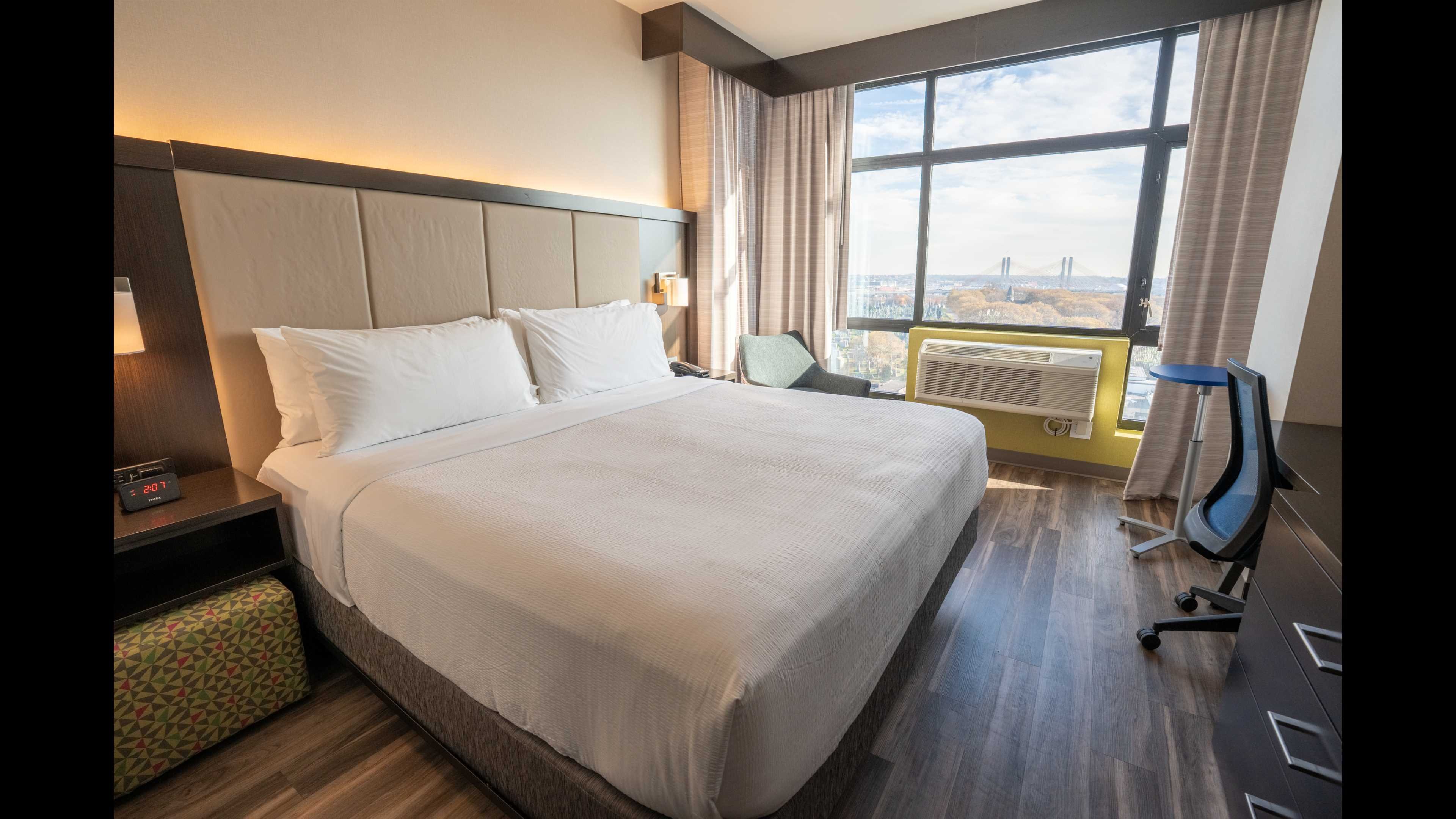 holiday inn express long island city e new york