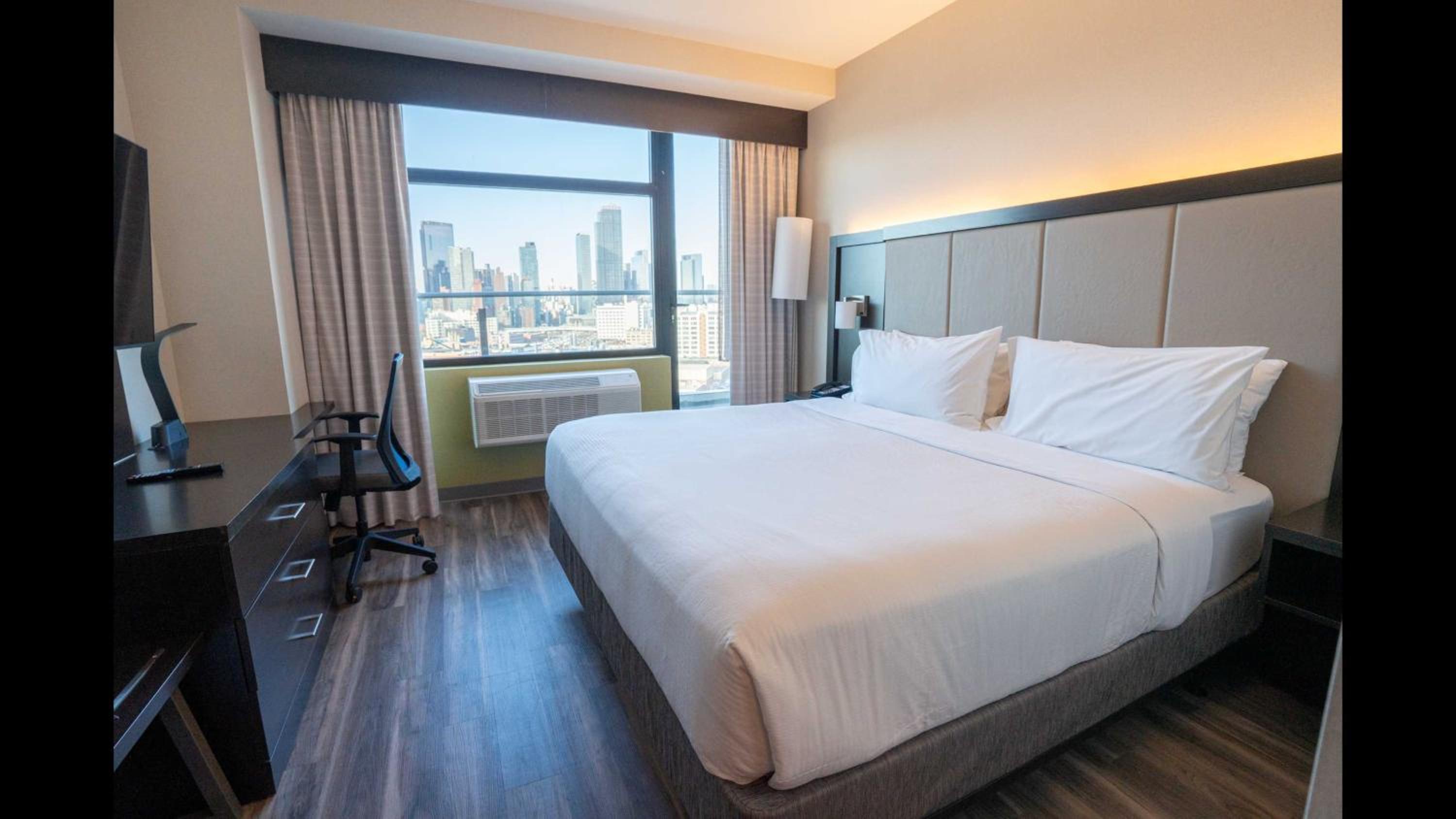 holiday inn express long island city e new york