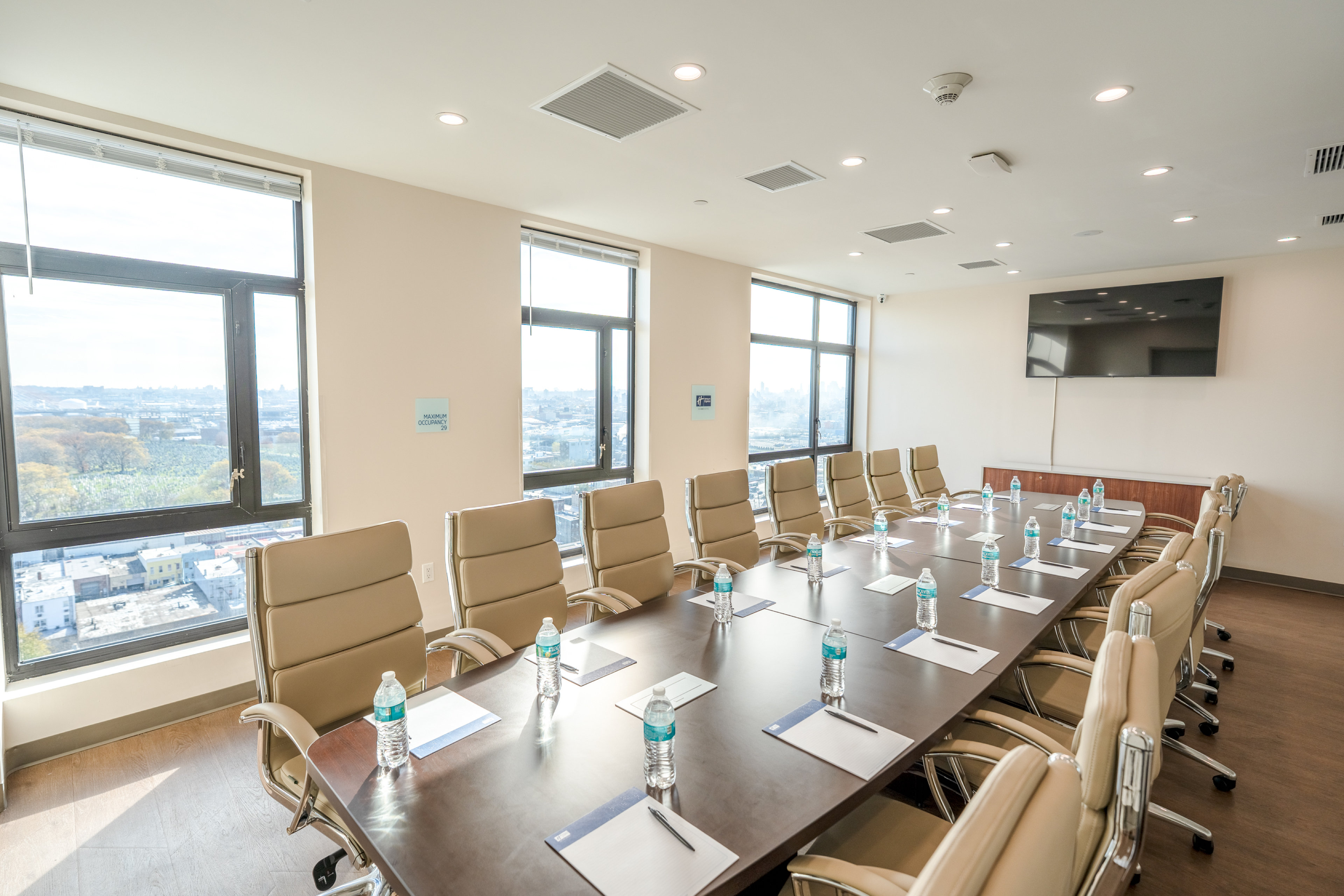 holiday inn express long island city e new york