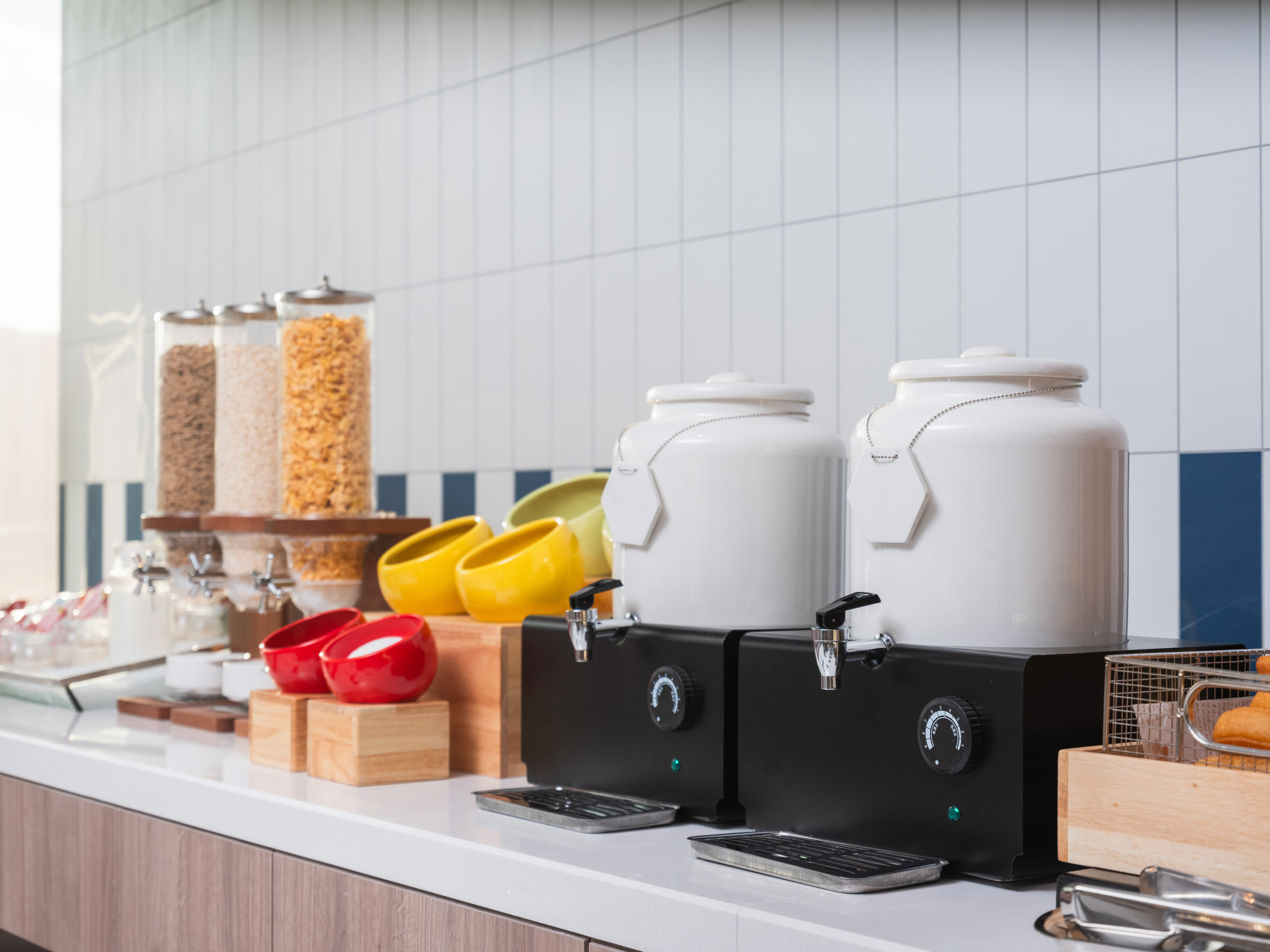 holiday inn express shenzhen futian center an ihg hotel