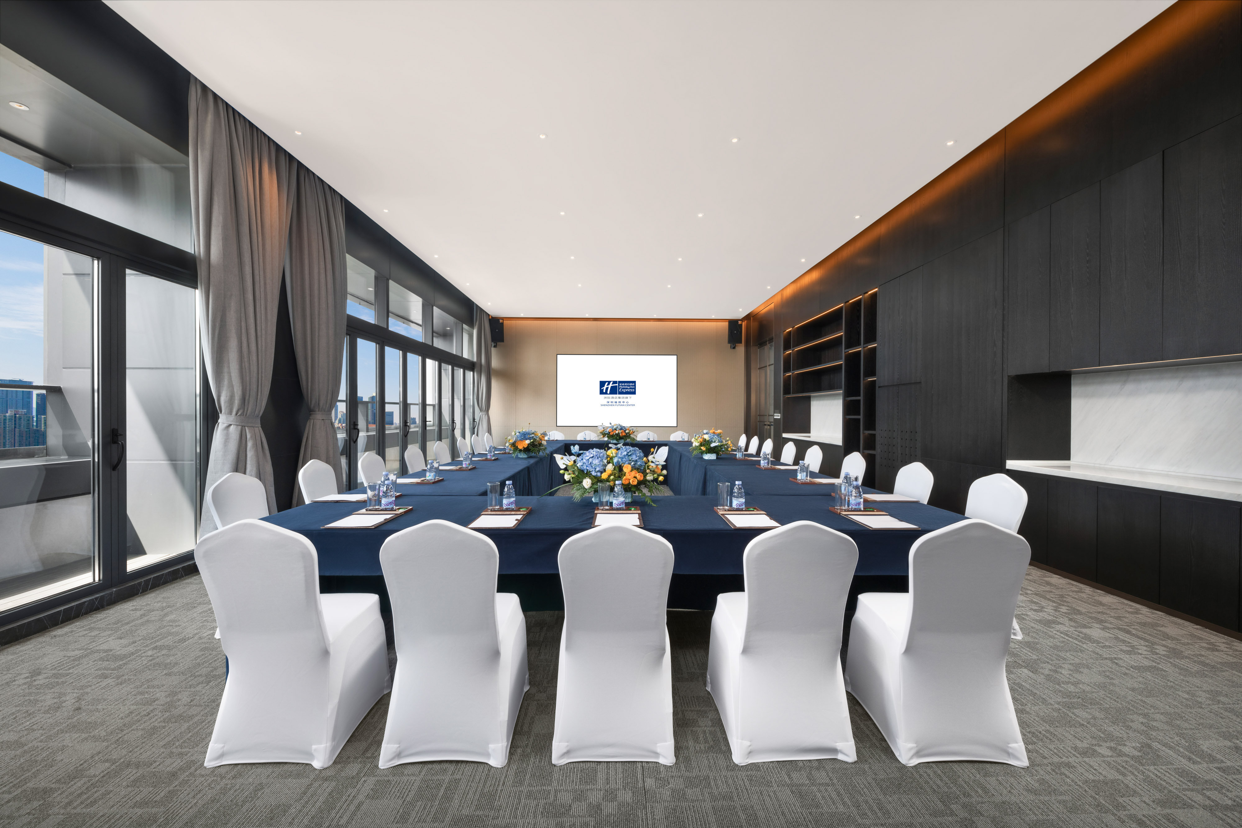holiday inn express shenzhen futian center an ihg hotel