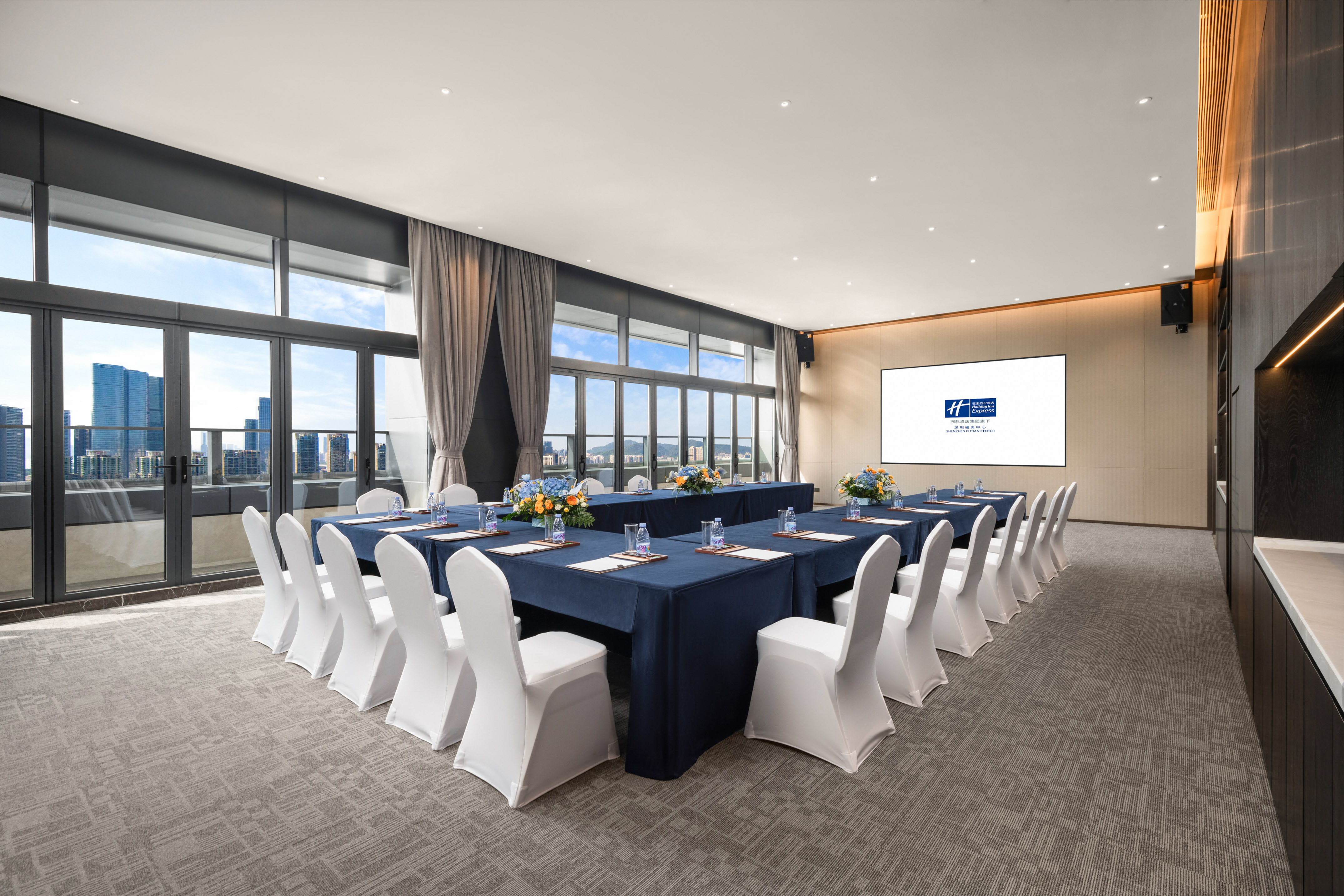 holiday inn express shenzhen futian center an ihg hotel
