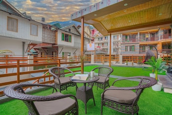 hotel divine paradise manali by dss group