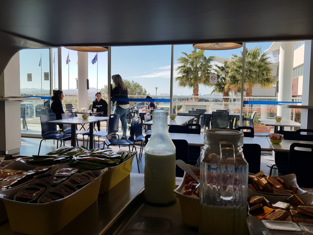 ibis budget marseille lestaque