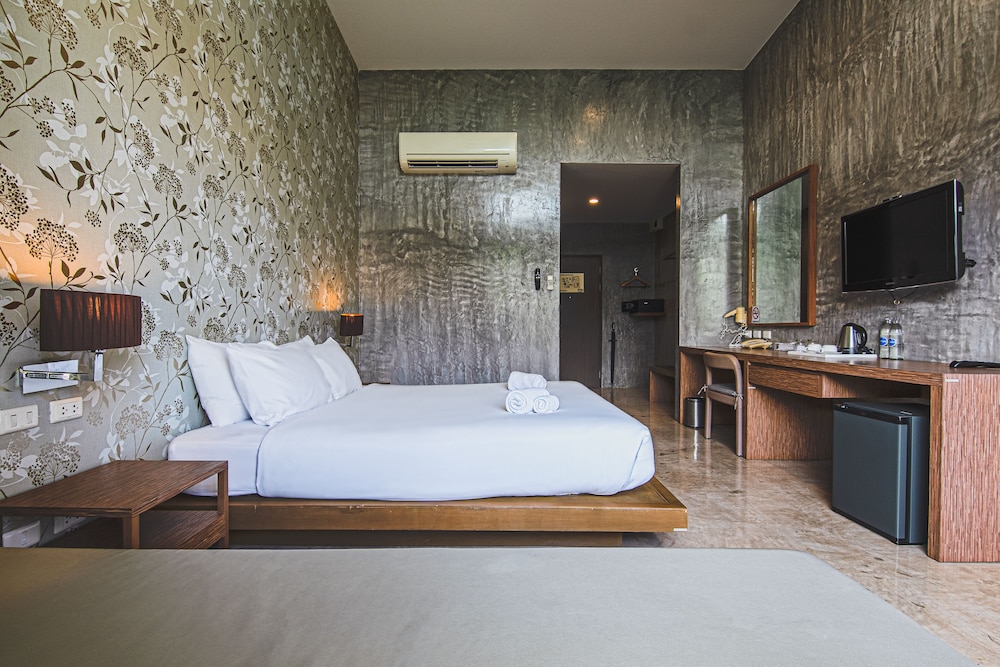 lumphawa amphawa resort