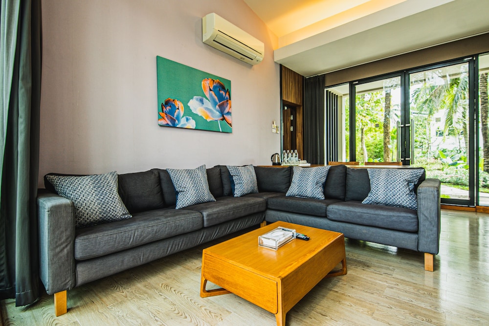 lumphawa amphawa resort