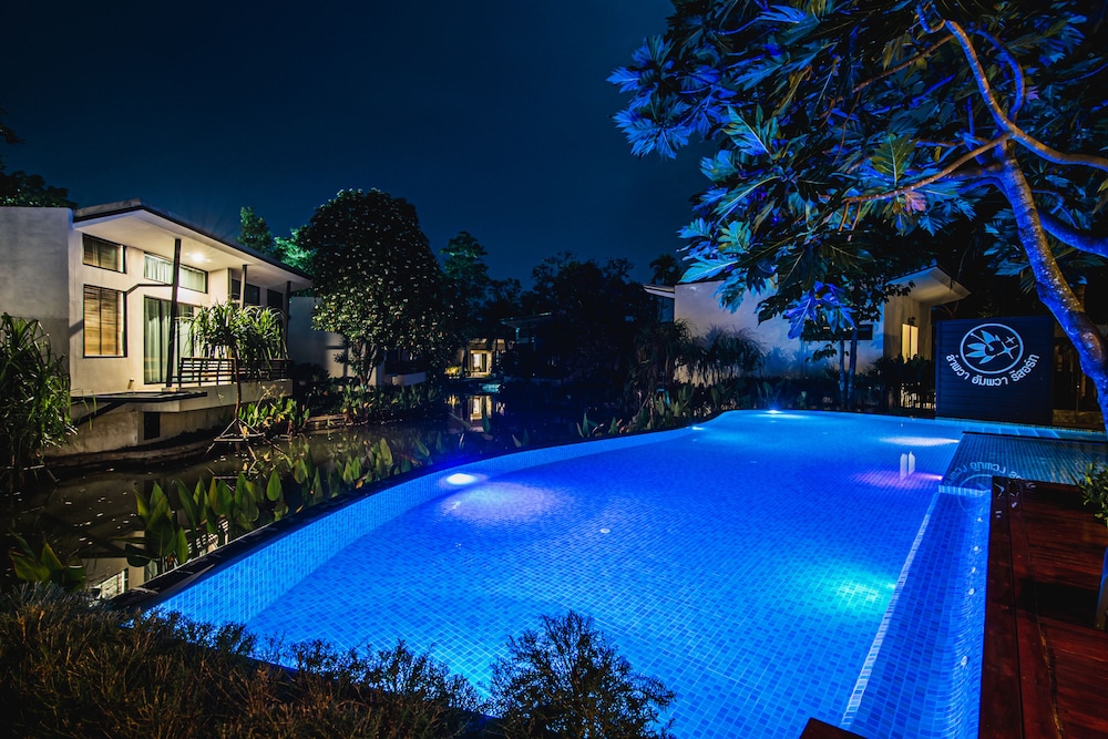 lumphawa amphawa resort