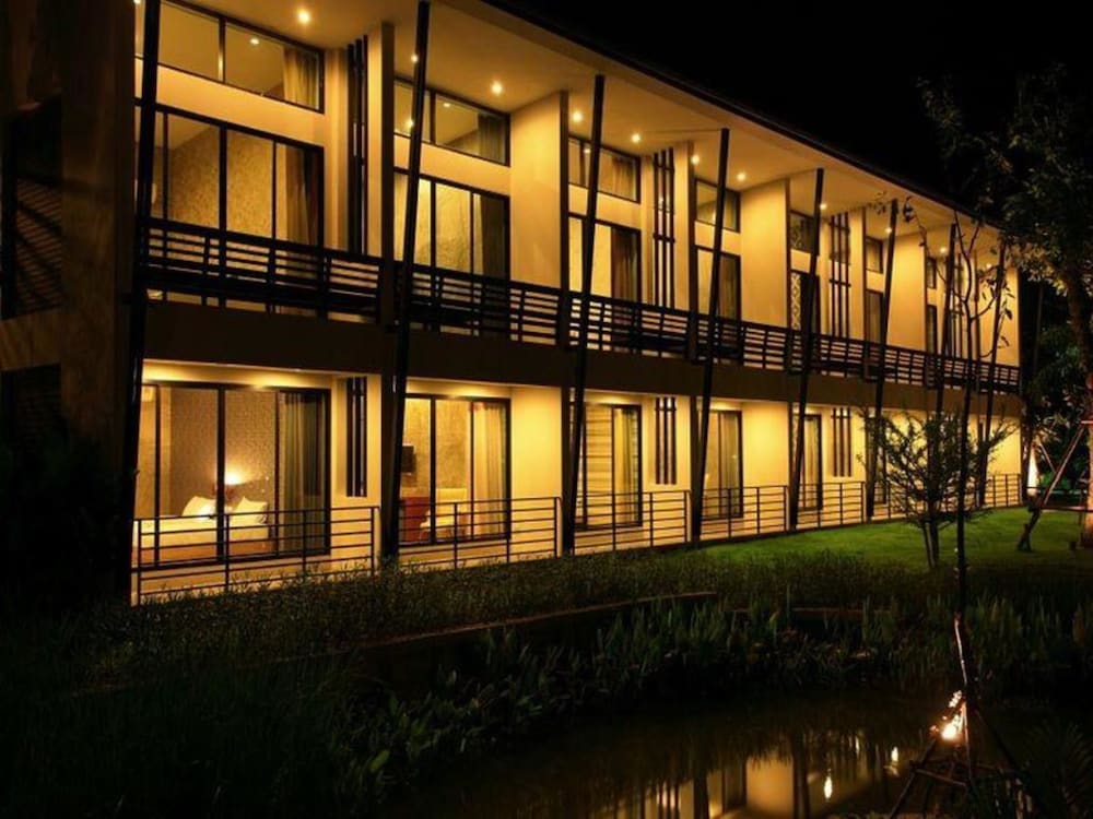 lumphawa amphawa resort