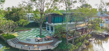 Lumphawa Amphawa Resort,,4 star