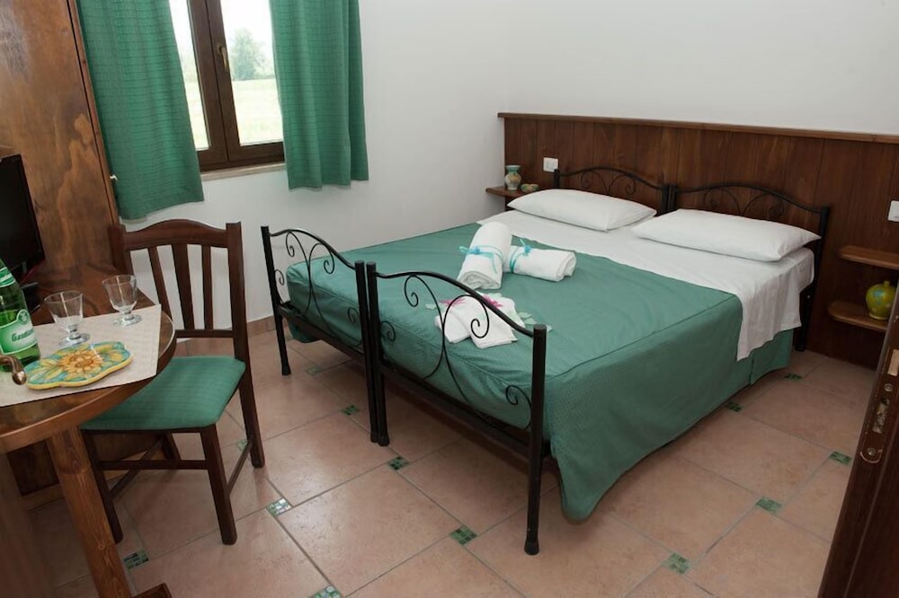 loasi del fauno country house