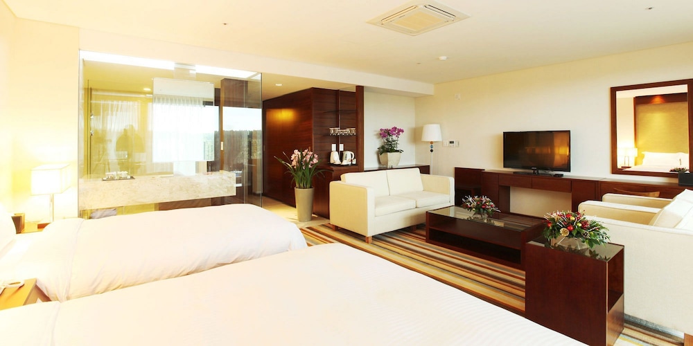 raon hotel and resort