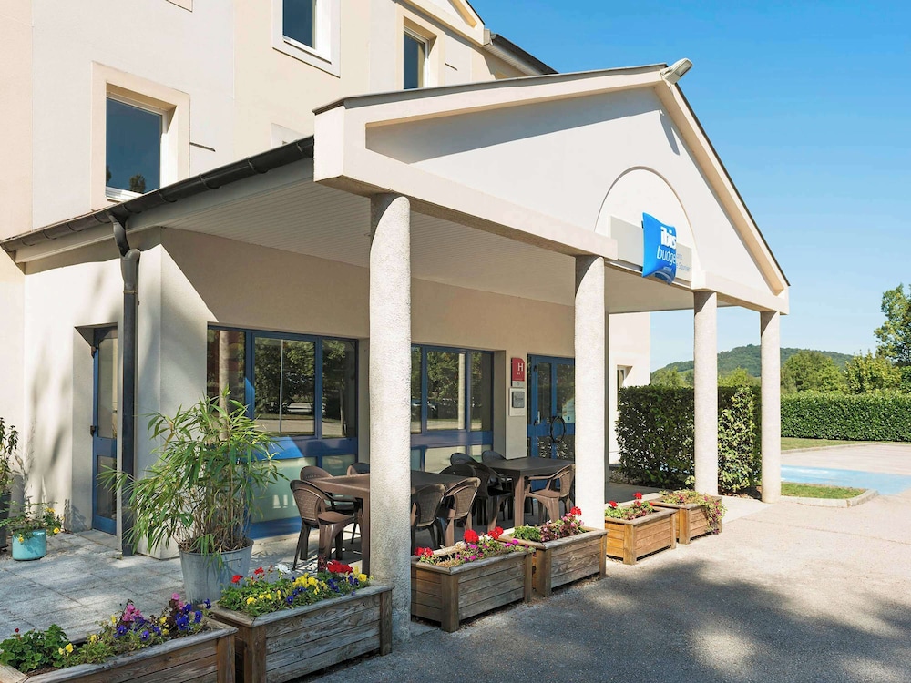 ibis budget lons le saunier