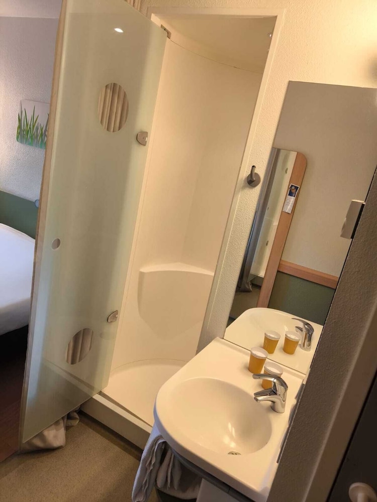 ibis budget lons le saunier