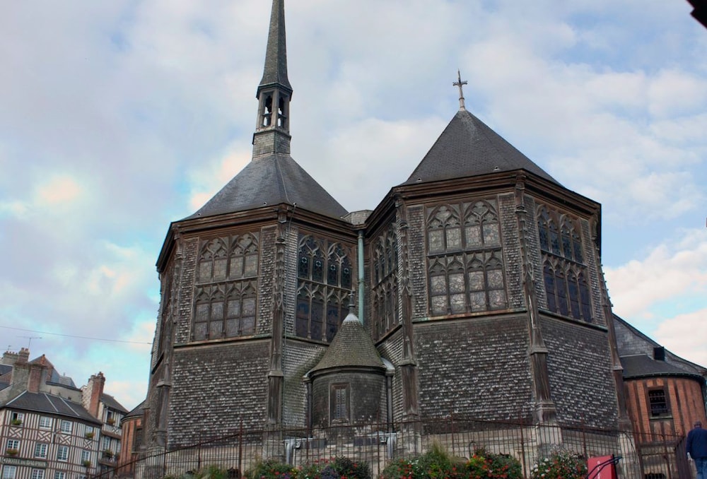 ibis budget honfleur centre ville