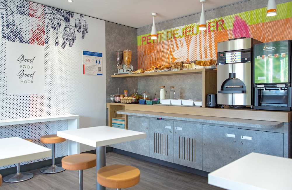 ibis budget frejus saint raphael capitou a8